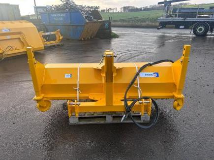 7ft wide road sweeper c/w 3 point linkage and manual slew